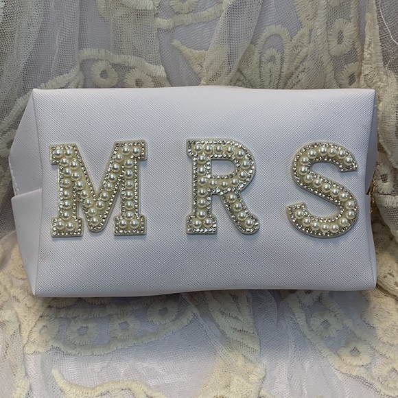 Chenille Letter Patch Bag "MRS" - Picture 1 of 15